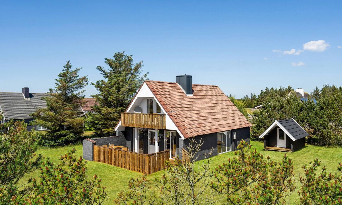 Vorupør House | Awesome home in Thisted with kitchen