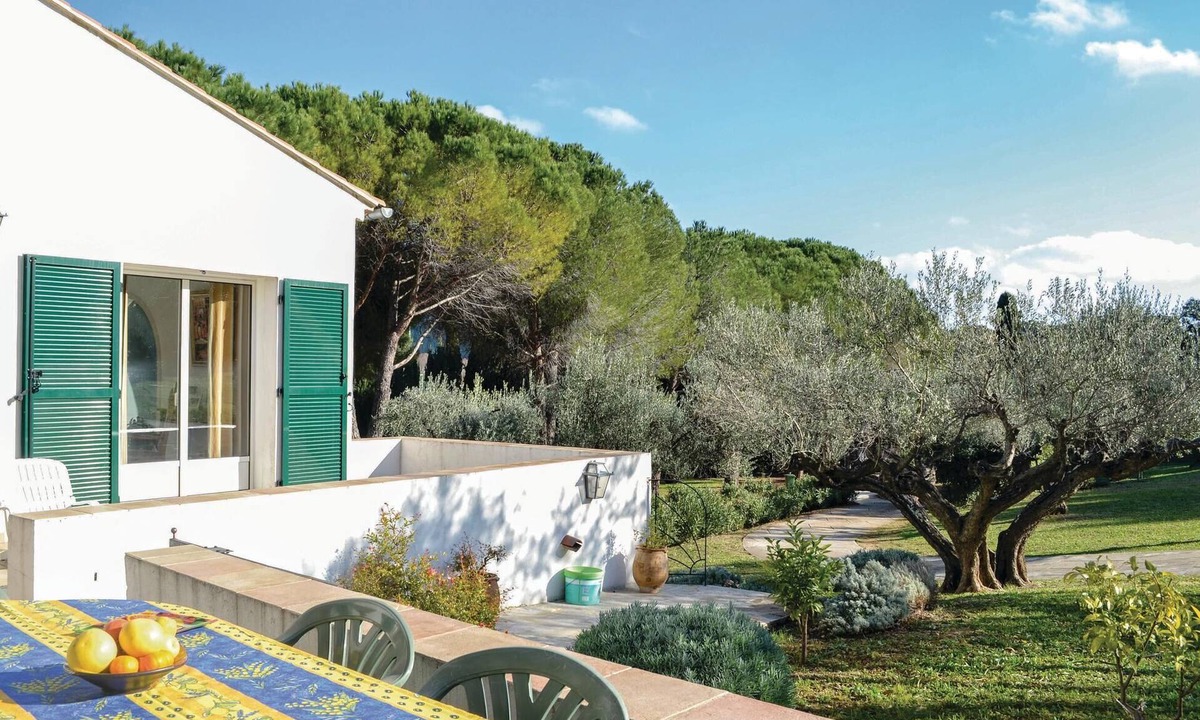 Toulon House | Awesome home in Toulon