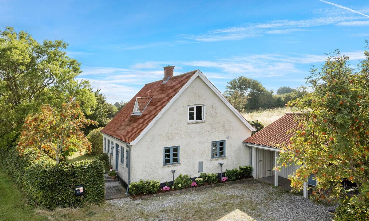 Tranekaer House | Awesome home in Tranekær with kitchen