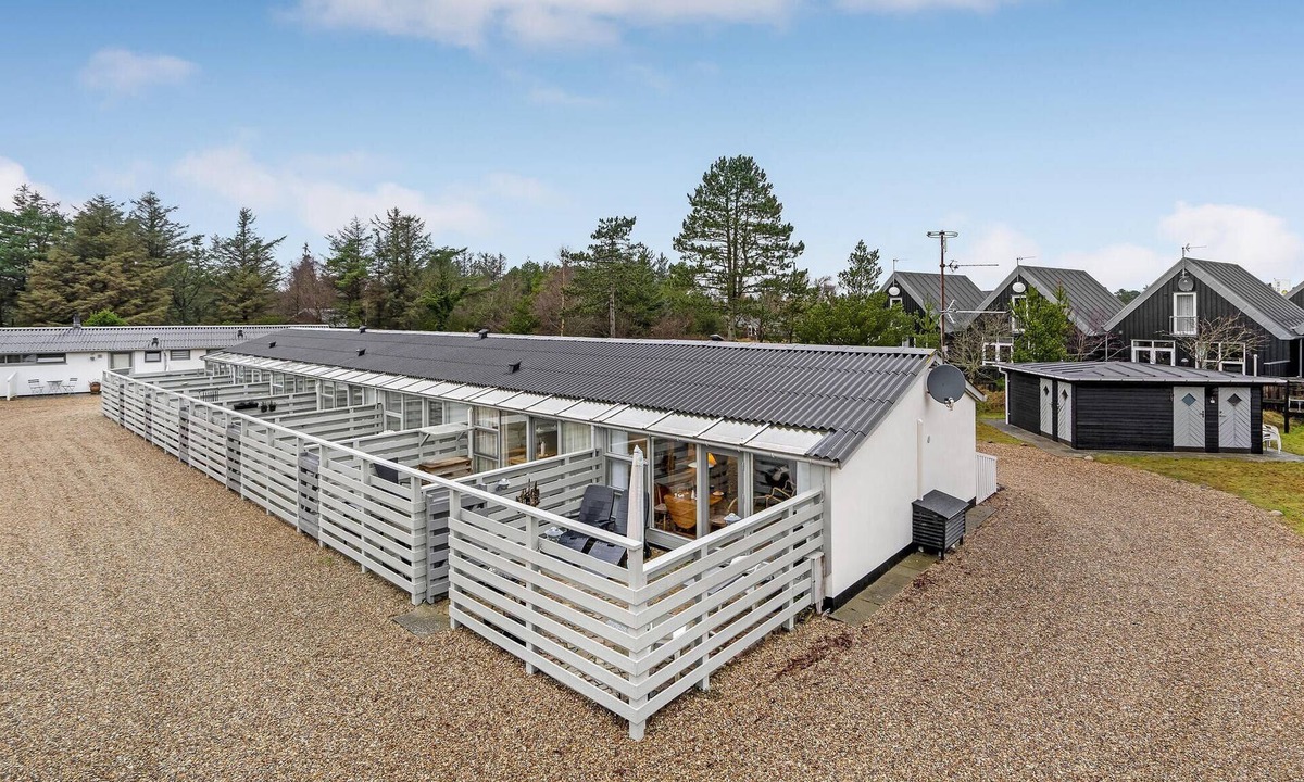 Vejers House | Awesome home in Vejers Strand with WiFi