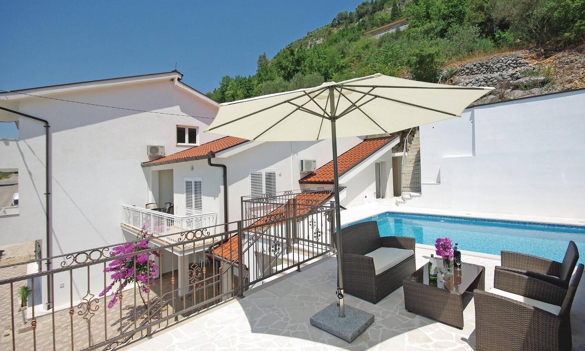 Veliki Prolog House | Awesome home in Veliki Prolog