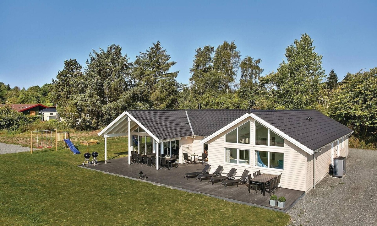 Vejby House | Awesome home in Vejby with sauna