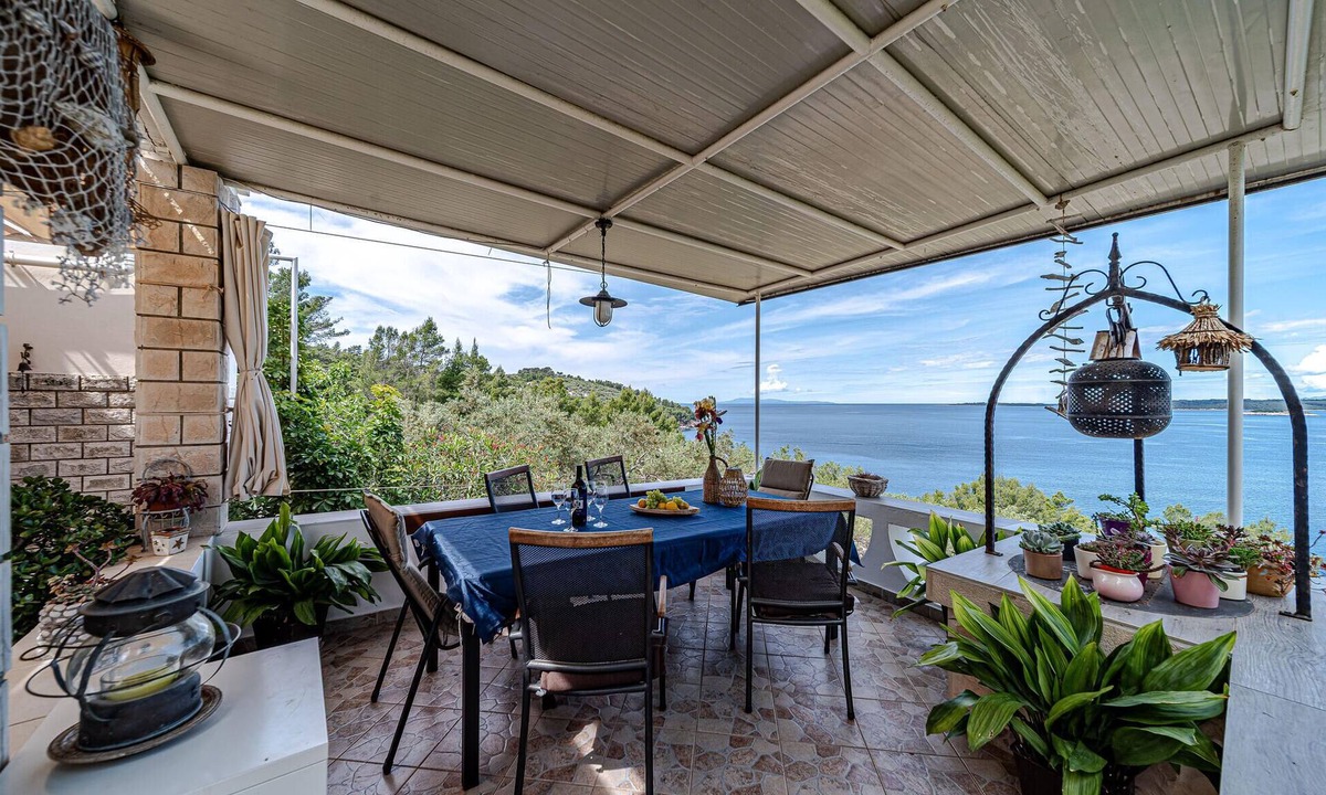 Vela Luka House | Awesome home in Vela Luka with house sea view