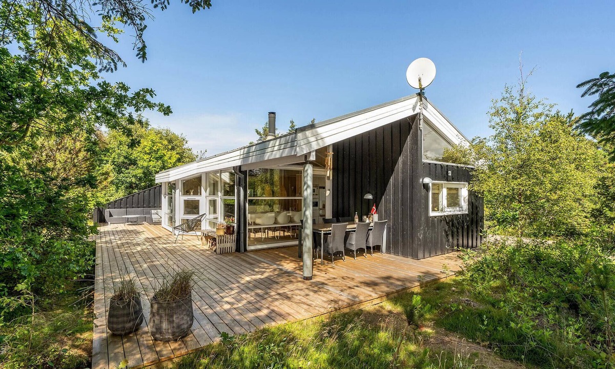 Agger House | Awesome home in Vestervig with sauna