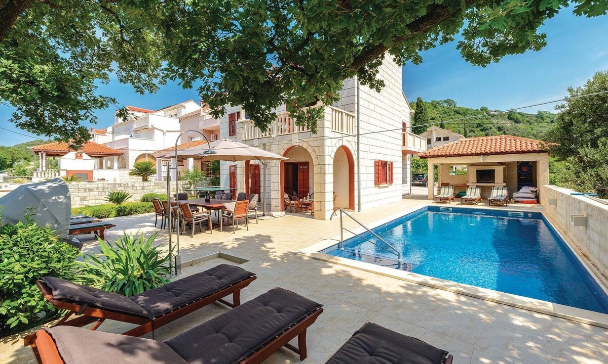 Dubrovnik House | Awesome home in Zaton Veliki