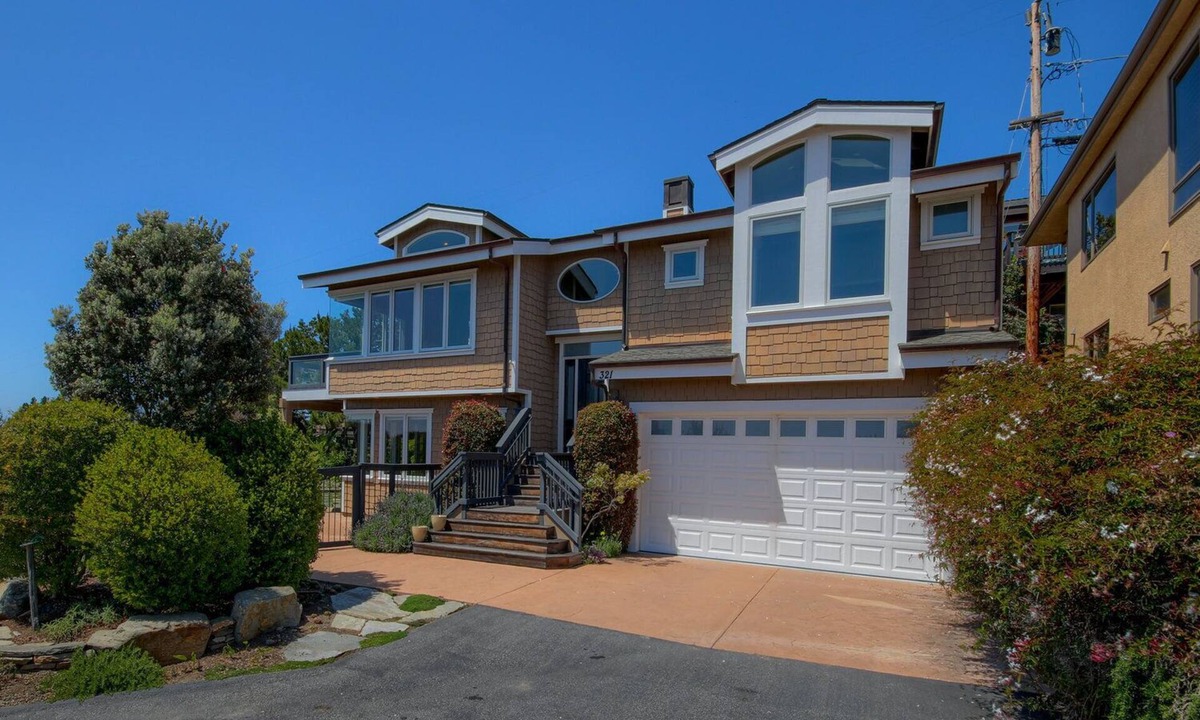 Happy Hill House | Awesome House, Awesome Views-Spring Special
