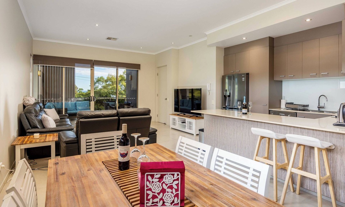 Bongaree Apartment | Awesome, modern, open-plan 3rd floor (with lift) unit with stunning water views.
