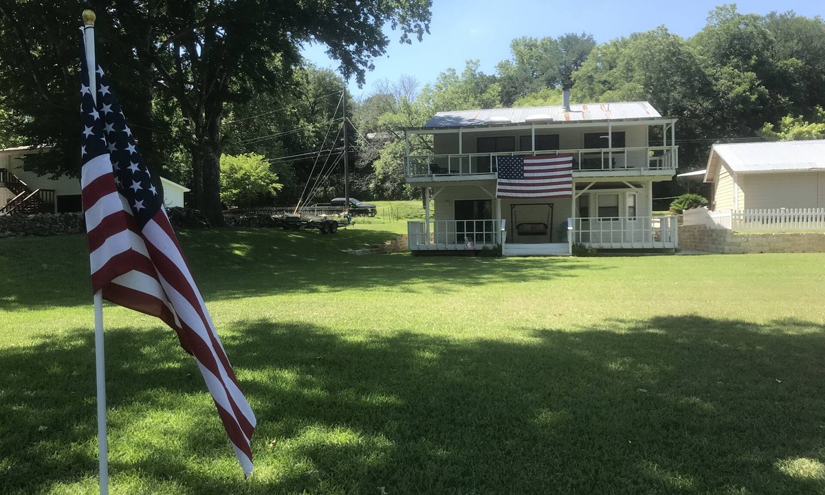 Austin Lake Estates House | Awesome view of and access to Lake Austin! Super nice EISD family home!