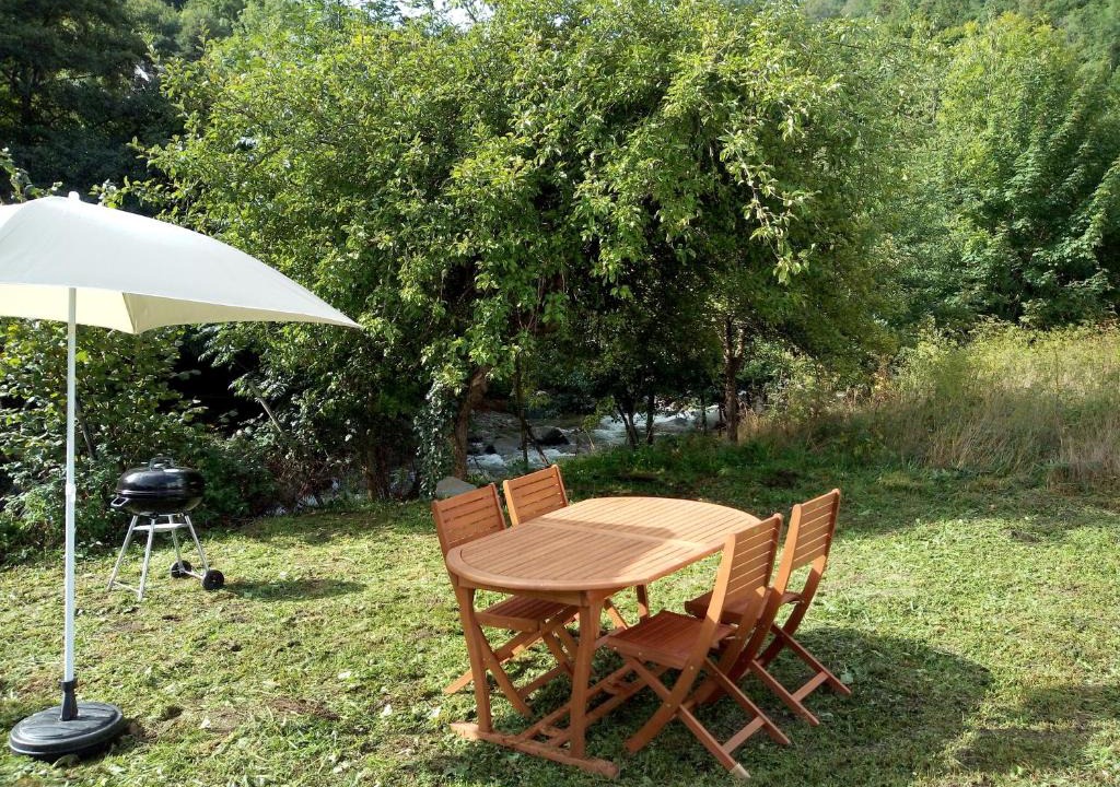 Ax-les-Thermes House | Ax Sweet Mountain - 3ch et 2 sdb - jardin centre village