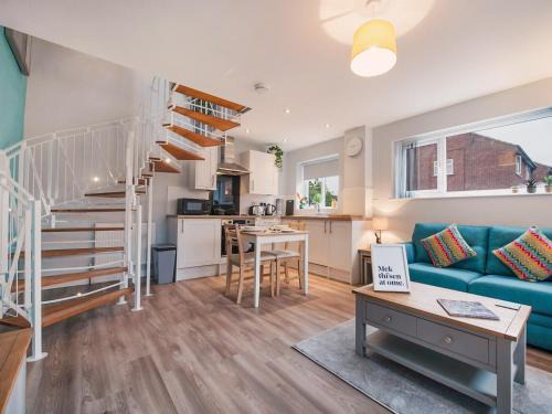 Acomb House | Ay Come Inn