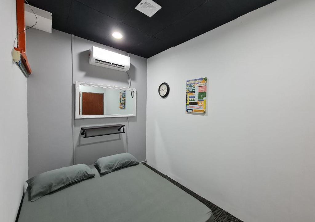 Kota Warisan Hotel | Ayden Hostel Airport Transit - KLIA