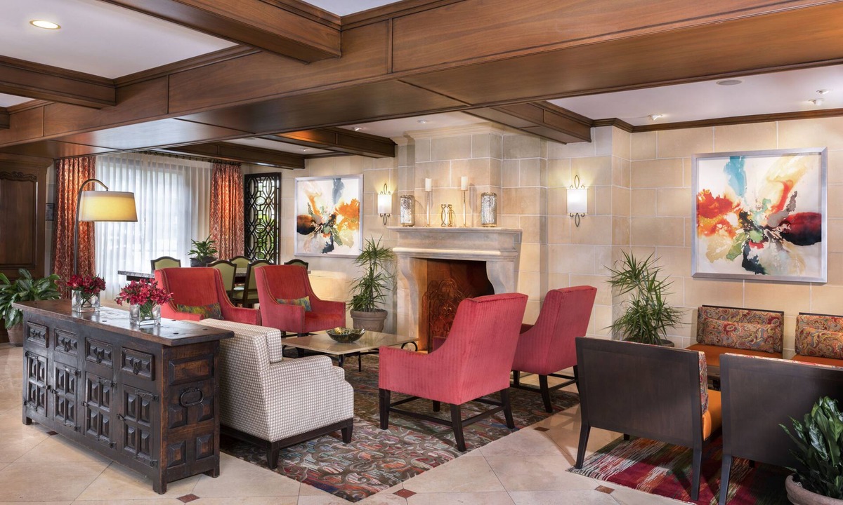 Platinum Triangle Hotel | Ayres Hotel Anaheim
