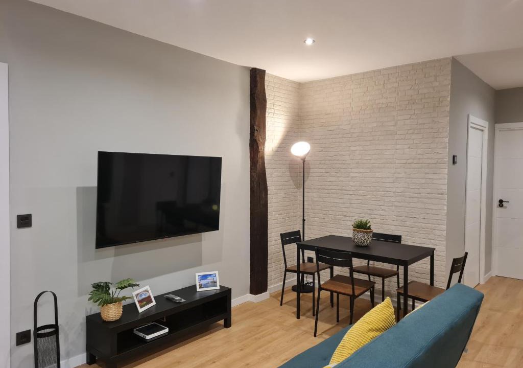 Uribarri Apartment | Ayuntamiento PARKING gratis. Auto check-in.