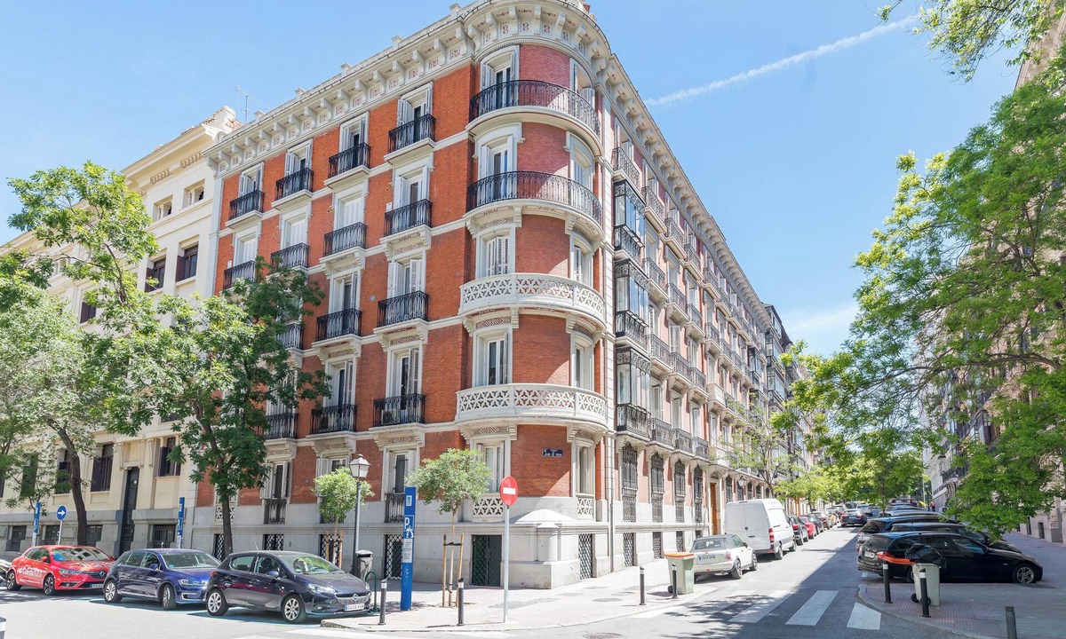 Jeronimos House | AYZ Juan de Mena - Auto check-in property