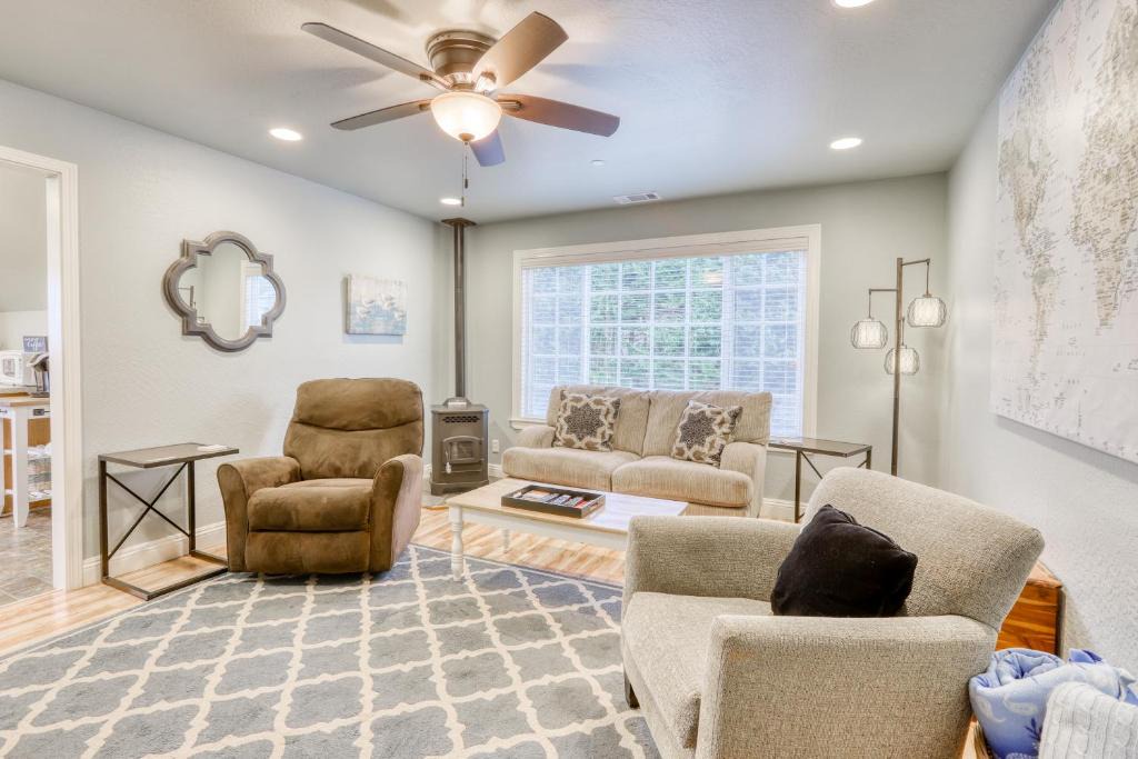 McKinleyville House | Azalea Haven