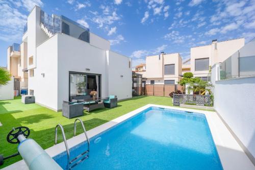 Torrevieja House | Azalea ii
