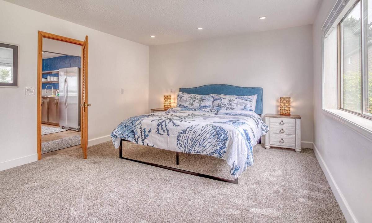 Lincoln Beach House | Azul Jewel