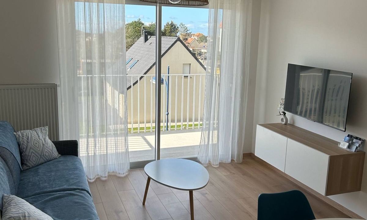 Sainte-Cecile-Plage Apartment | AZUR Rated 3 stars