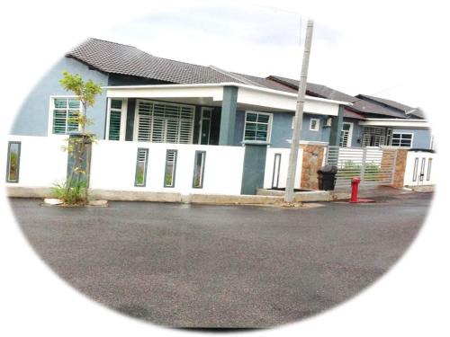 Bukit Kuang Apartment | Azzinki HOMESTAY