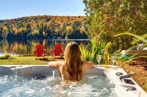 Nominingue Ski Chalet | Bécassines Private Spa & Pool table , Waterfront