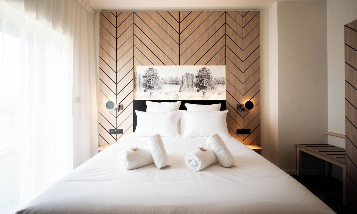 Ambronay Hotel | Bô Hôtels Ambronay