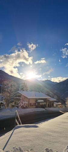 Inden Bed & Breakfast | B&B Chalet Rustica Inden, Leukerbad