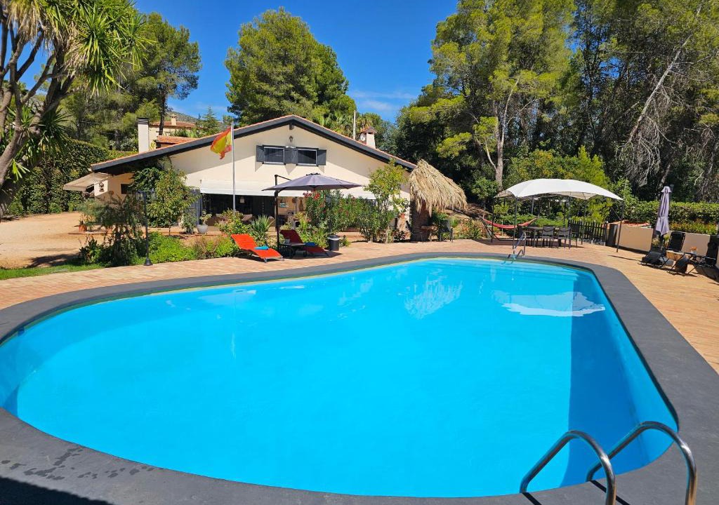 Ontinyent Bed & Breakfast | B&B Finca la Yuca "Un paraíso en Ontinyent"