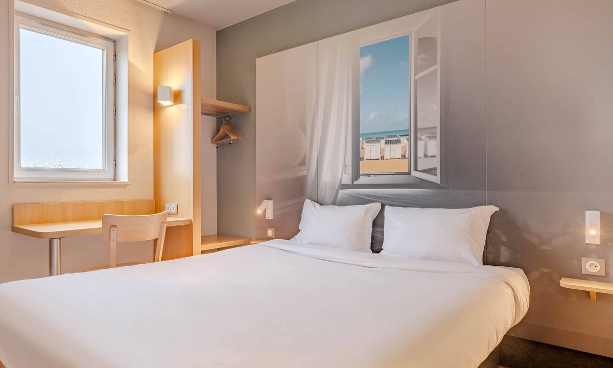 Calais Hotel | B&B HOTEL Calais Centre Saint-Pierre