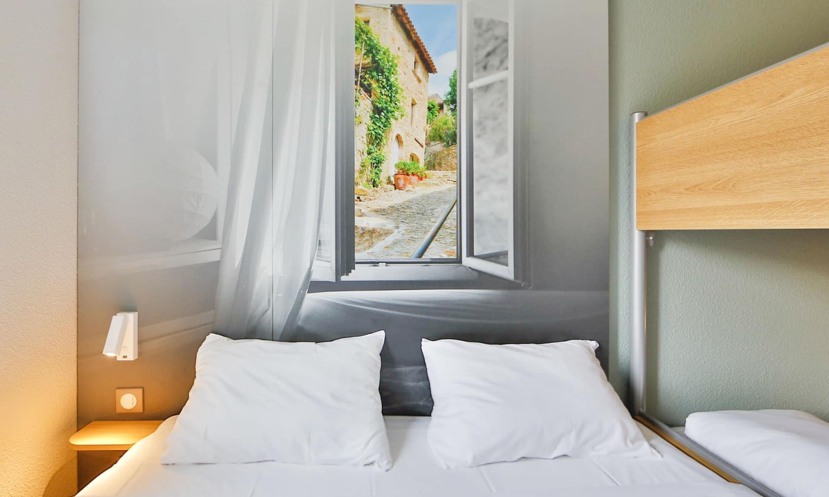 Les Tourrettes Hotel | B&B HOTEL Montélimar Nord