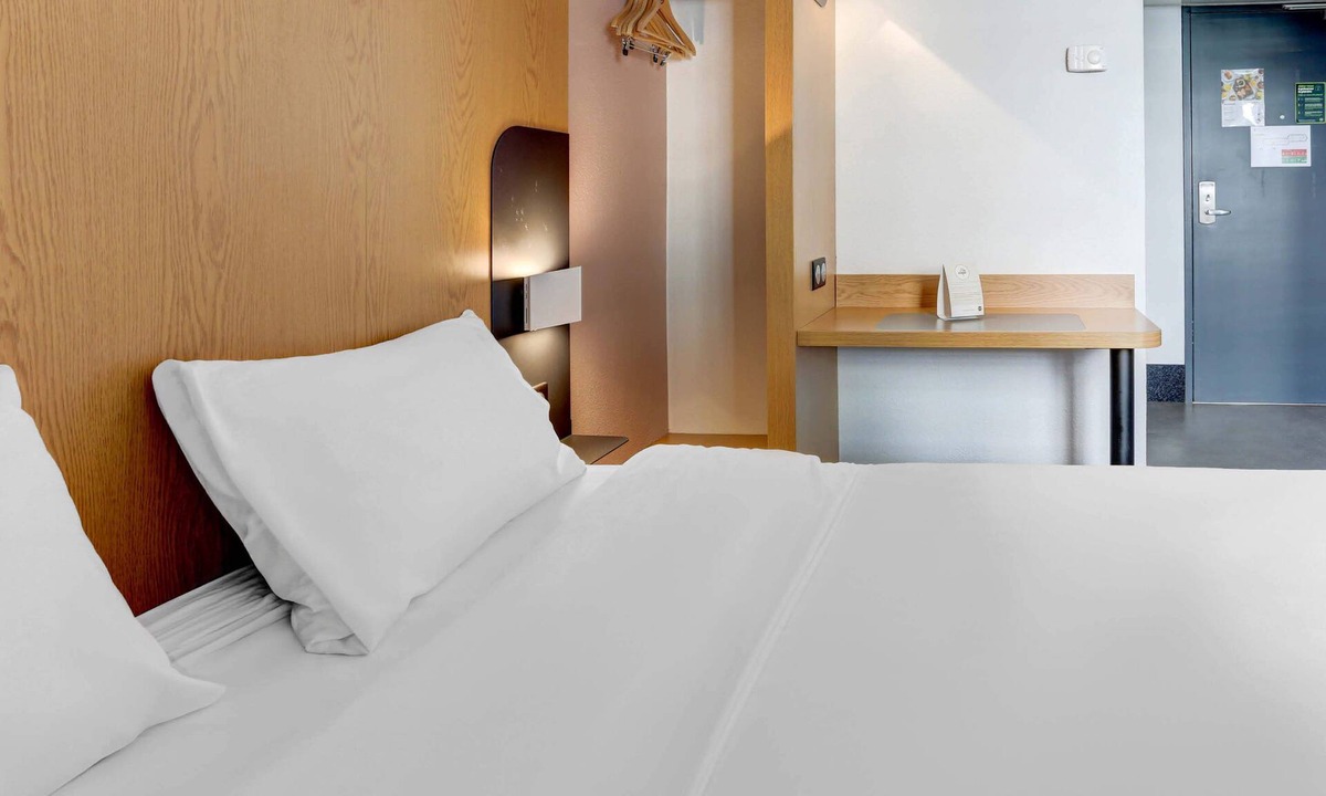 Reims Hotel | B&B HOTEL Reims Centre Gare