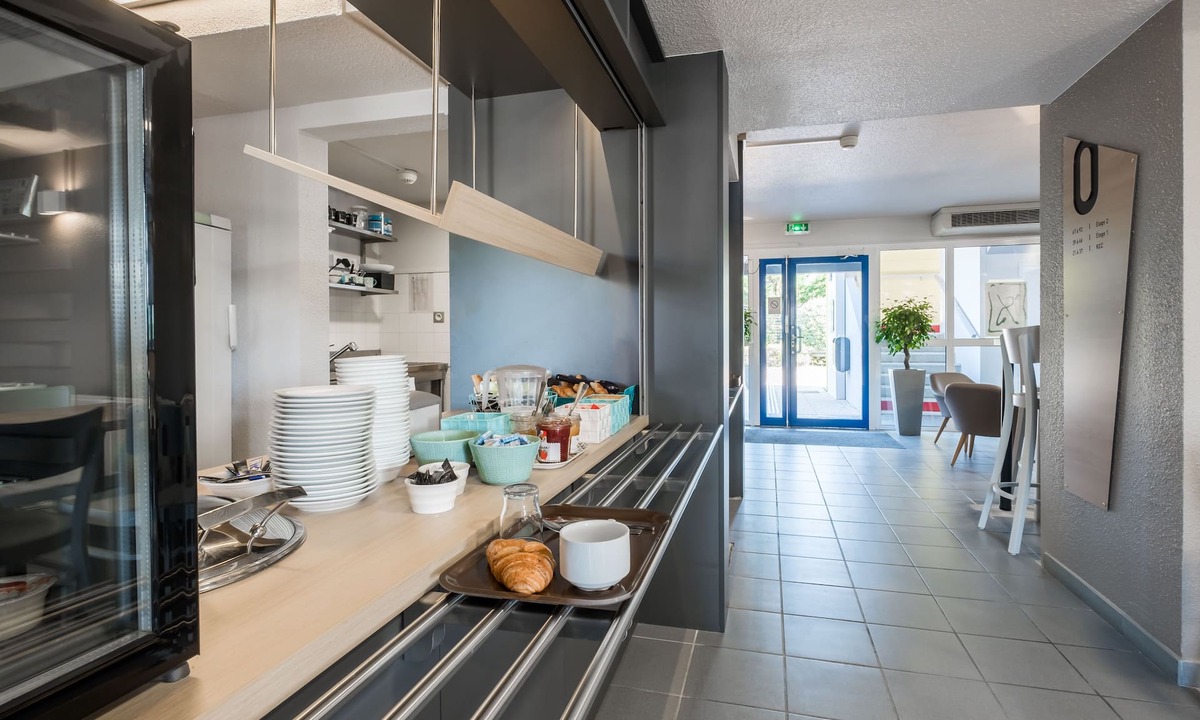 Bourg-les-Valence Hotel | B&B HOTEL Valence Nord