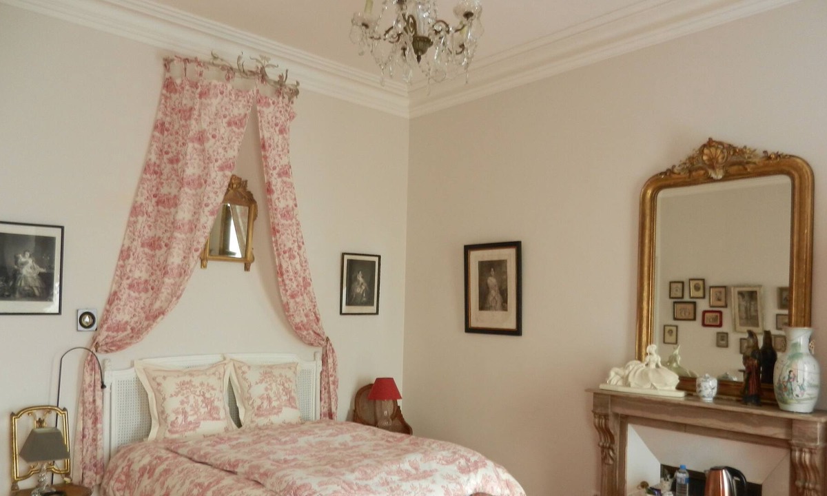 Saint-Jean-d'Angely Bed & Breakfast | B&B La Maison de l'Ambassadeur