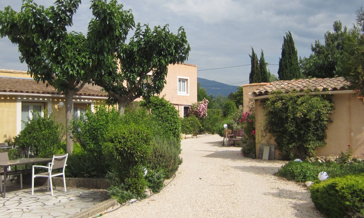 Crestet Bed & Breakfast | B&B Les Romarins
