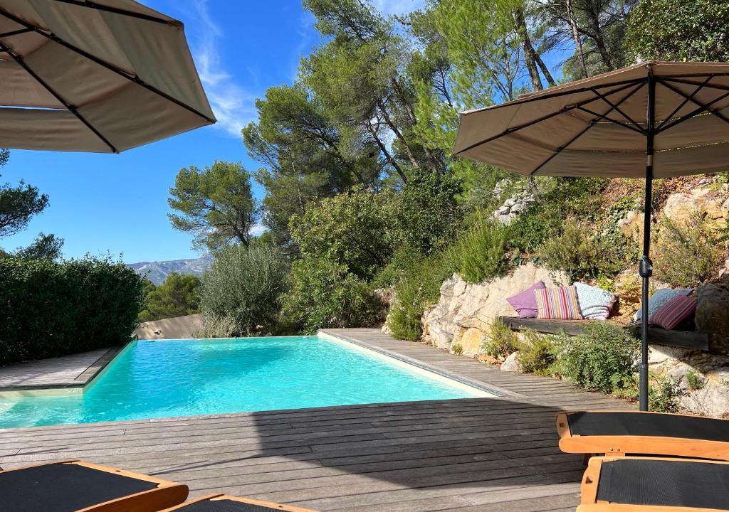 Gemenos Bed & Breakfast | B&B Les Têtes de Mules - Adults Only