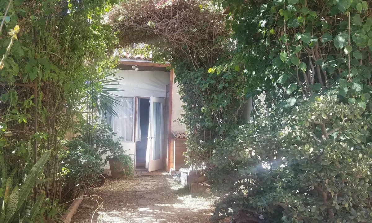 Playas de Tijuana Bed & Breakfast | B&B Oui Madame