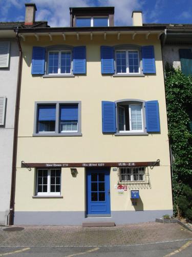 Pratteln Bed & Breakfast | B&B Tomsi