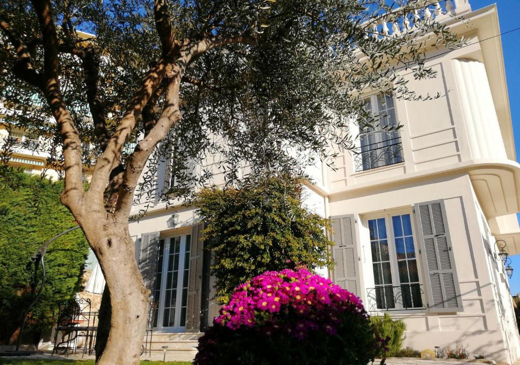 Carnot Bed & Breakfast | B&B Villa Blanche