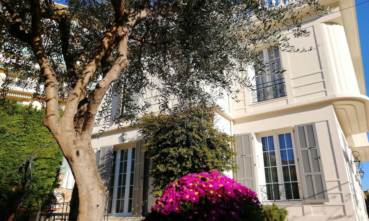 Carnot Bed & Breakfast | B&B Villa Blanche