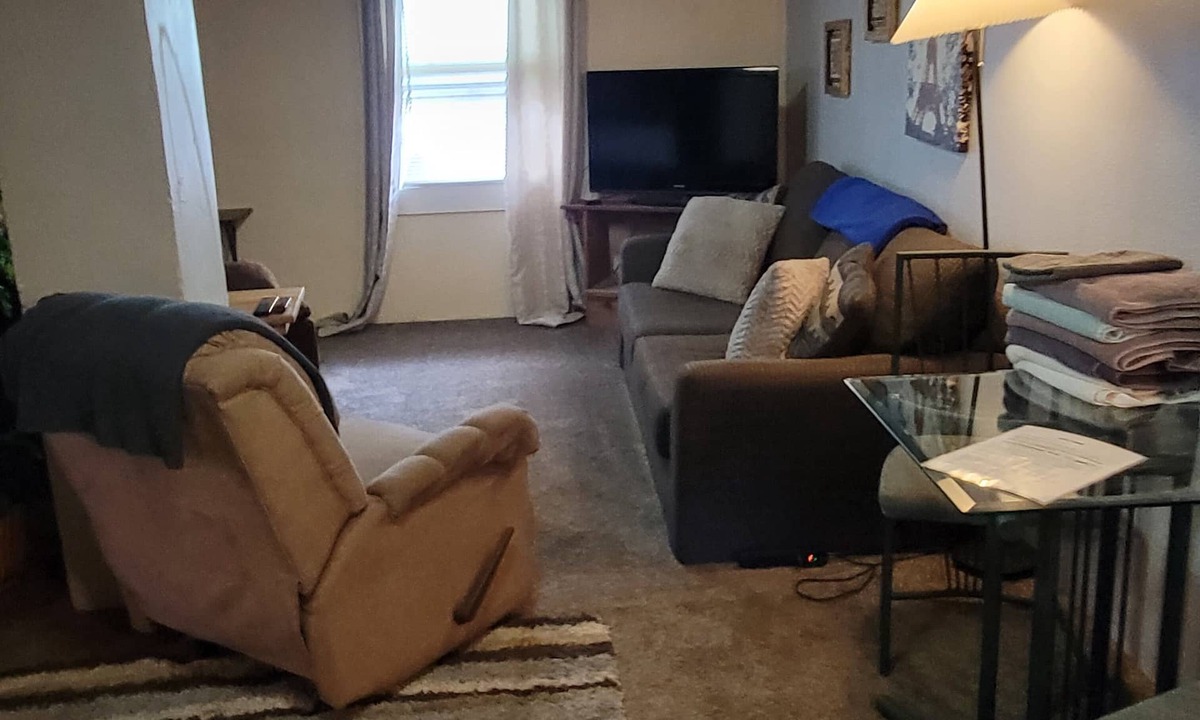 Ontario House | B's Cozy house