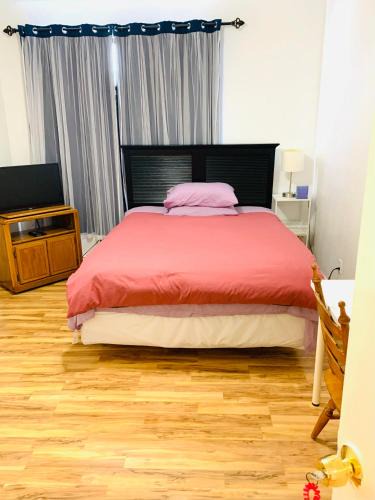 Naperville House | B2 A private room in Naperville downtown with desk and Wi-Fi near everything