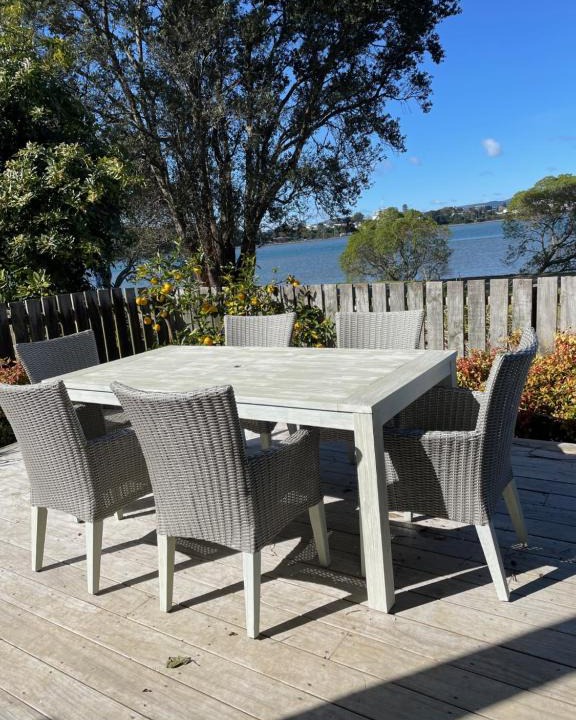 Otumoetai House | Bach on Daisy