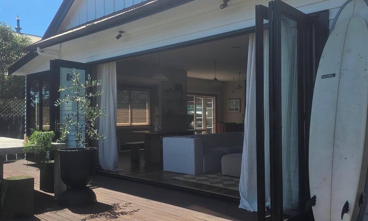 Sumner House | Bach on the flat in Sumner