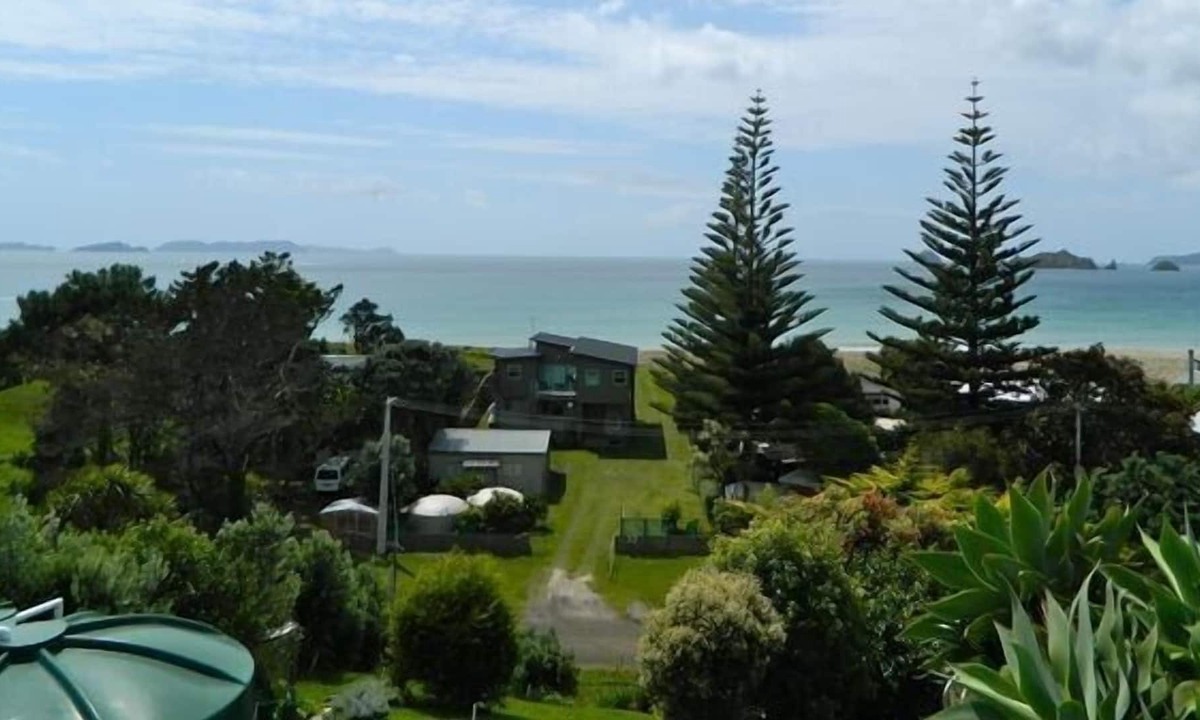Opito Bay Cottage | Bach With a View - Opito Bay Bach