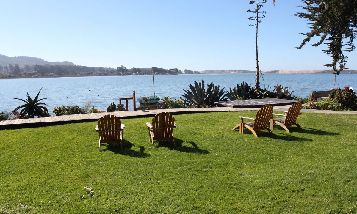 Baywood Park Bed & Breakfast | Back Bay Inn