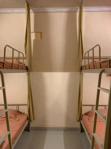 Maros Hostel | Backpacker Space