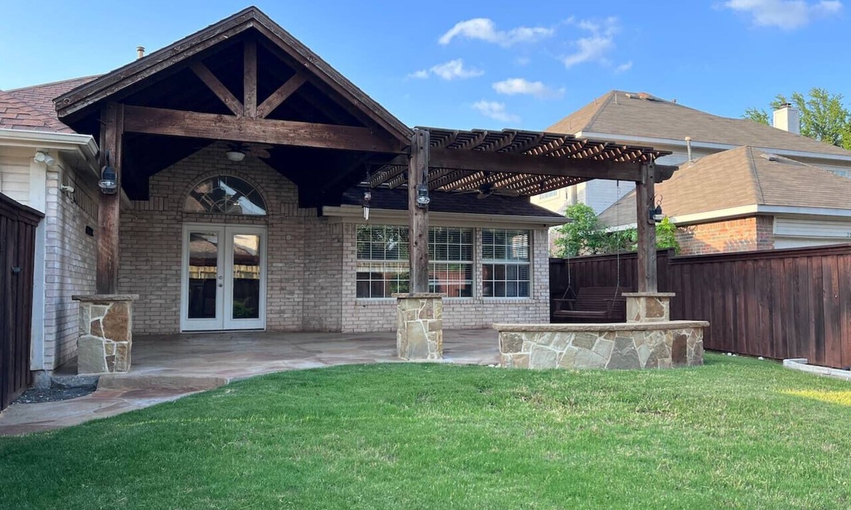Plano House | Backyard Sanctuary with 4 Bedrooms House