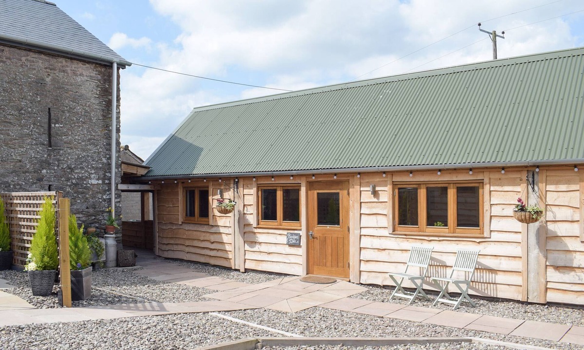 Westbrook Court Cottage | Badgers Den - UK32084