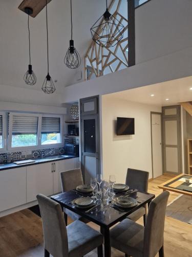 Boucey House | Baie du Mont Saint Michel, petite maison neuve