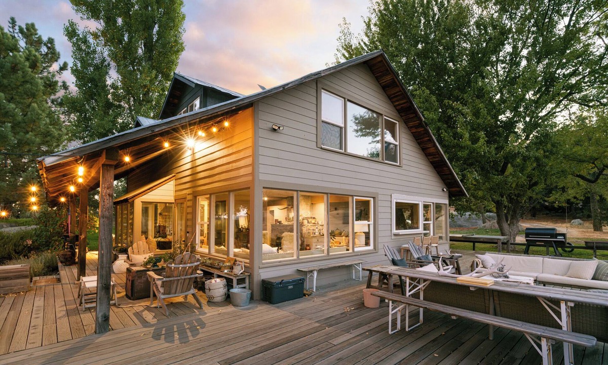 Julian House | Bailey Creek Ranch - Stunning Grounds, Hot Tub, Pond, and Views!