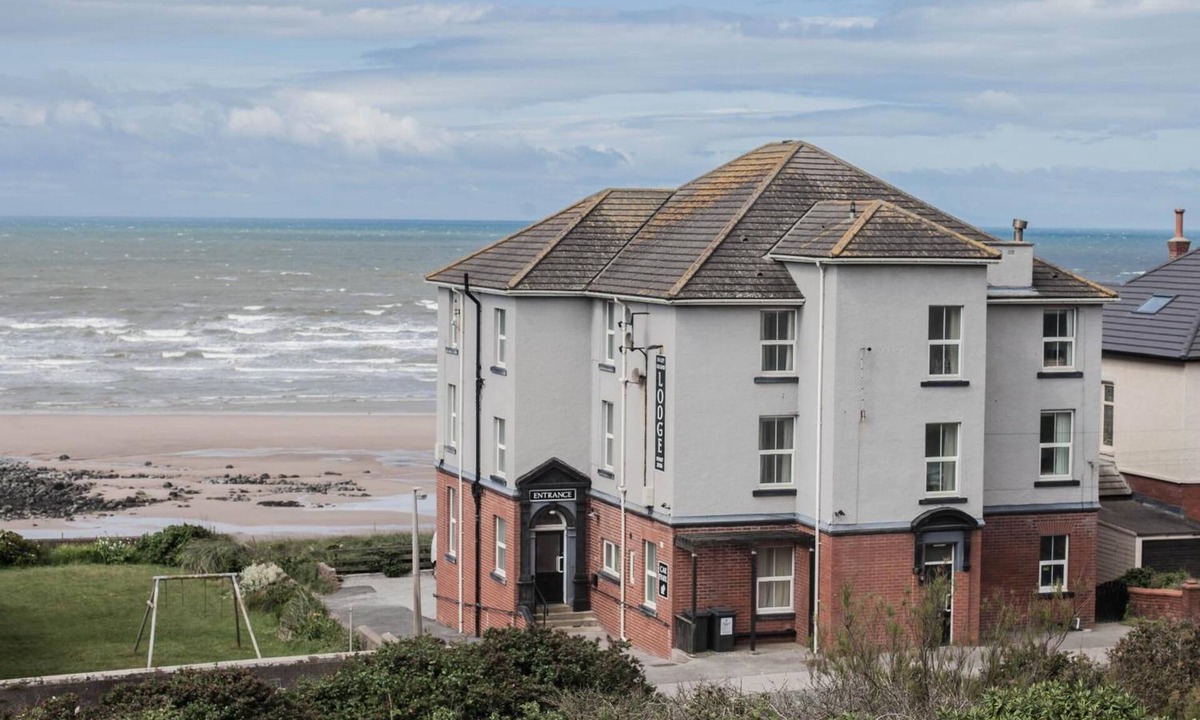 Calder Bridge Hotel | Bailey Ground Lodge